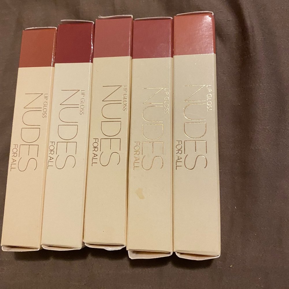 Farmasi Nudes for All Lipglosses